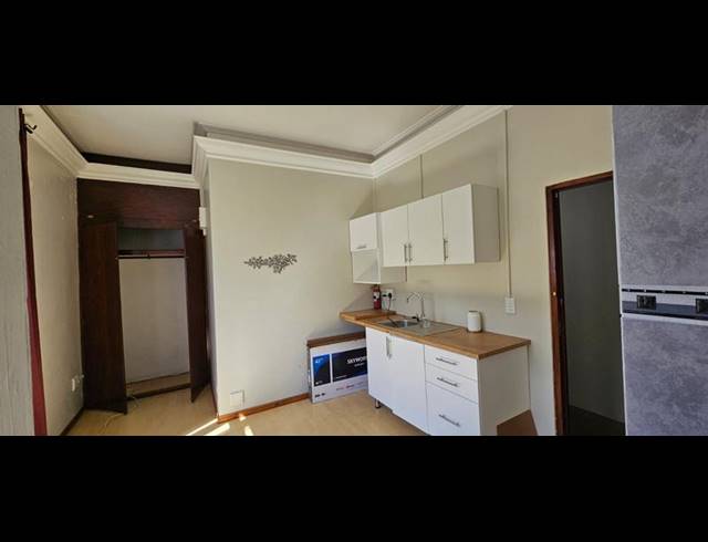 1 BEDROOM PROPERTY TO RENT IN NEWLANDS